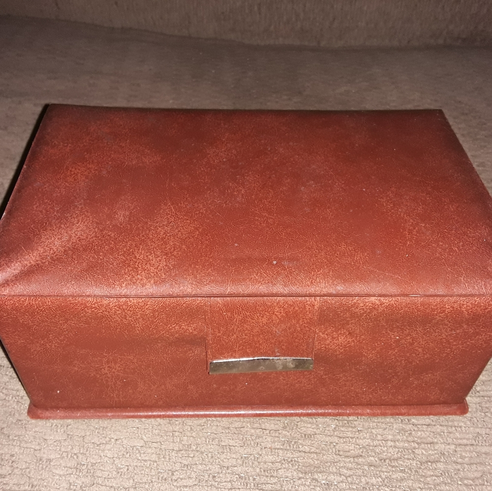 Vintage Cassette Library Case & 7 New Blank Cassettes Retro Prop - Picture 3 of 5
